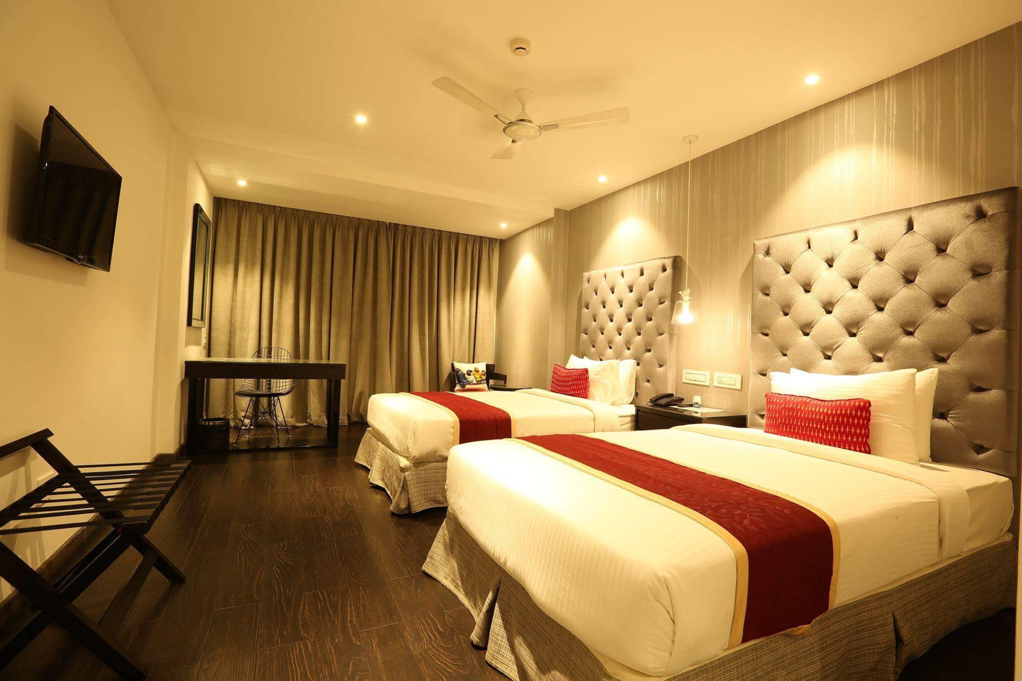 Hotel Deccan Serai, Hitec City, Hyderabad Exterior foto